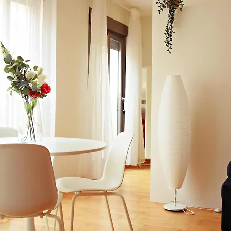 Apartment Cozy Apatment Just 10 Mins From The Centre Malaga