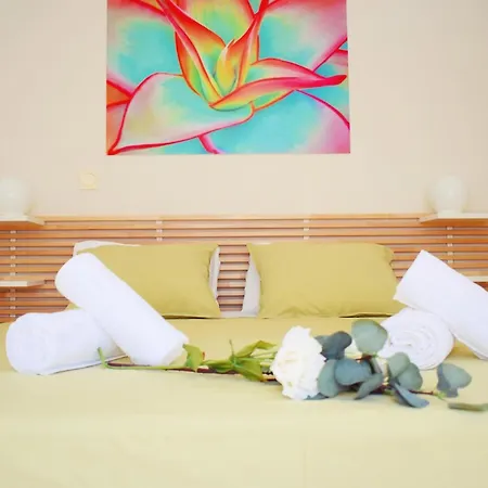 Cozy Apatment Just 10 Mins From The Centre Apartment Malaga